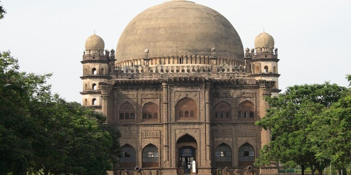 Golgumbaz Meuseum